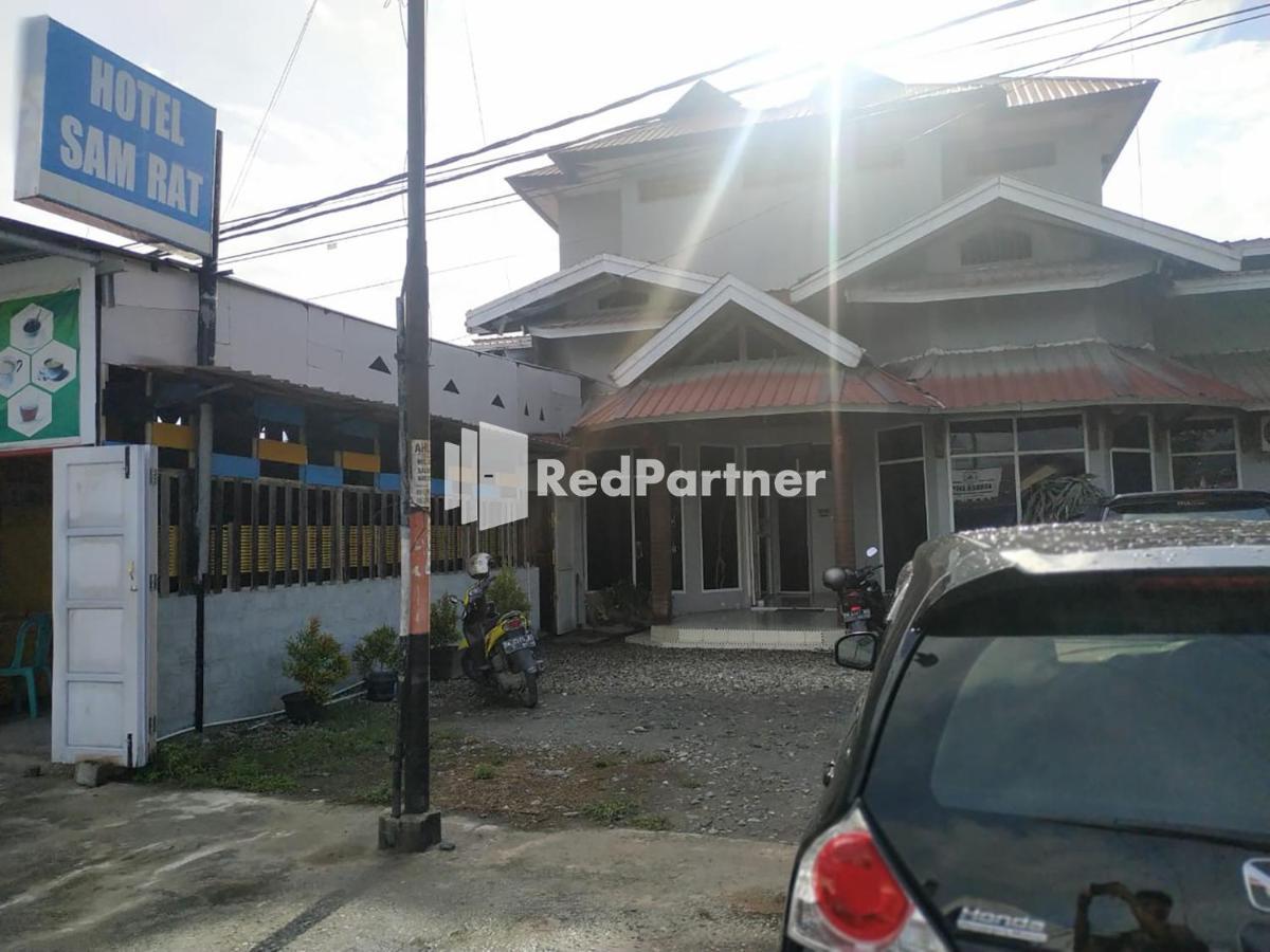 Hotel Samrat Palu Exteriér fotografie